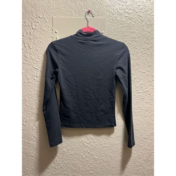 Nike Black Long Sleeve Top Woman’s Size XS FLAWED-Spots - Picture 7 of 9